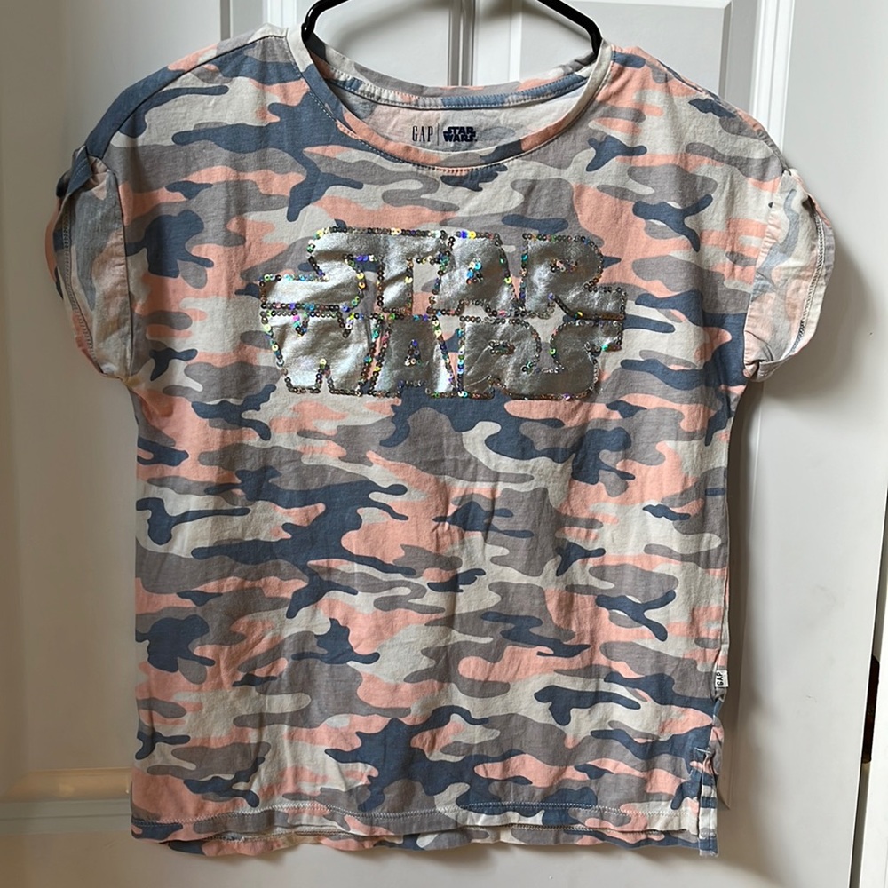 Girls, camo top